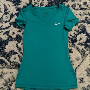 Nike Dri-fit T-shirt